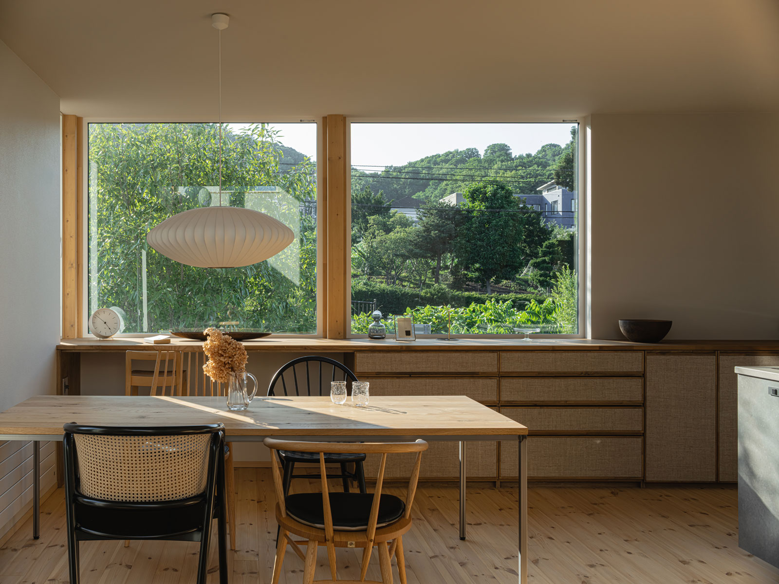 アートホームの札幌市モデルハウス「ほぐれる時季」ダイニング